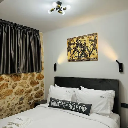 Charming 2br Basement Near Akropolis By Kozy Koala *